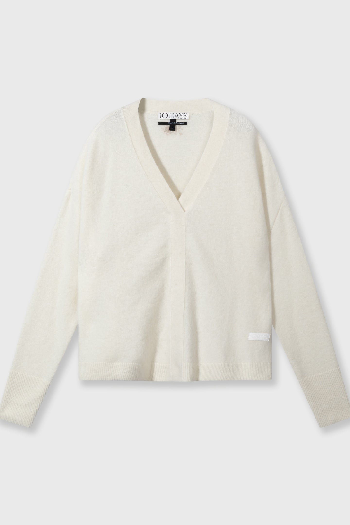 V-NECK KNIT SWEATER 1002 4