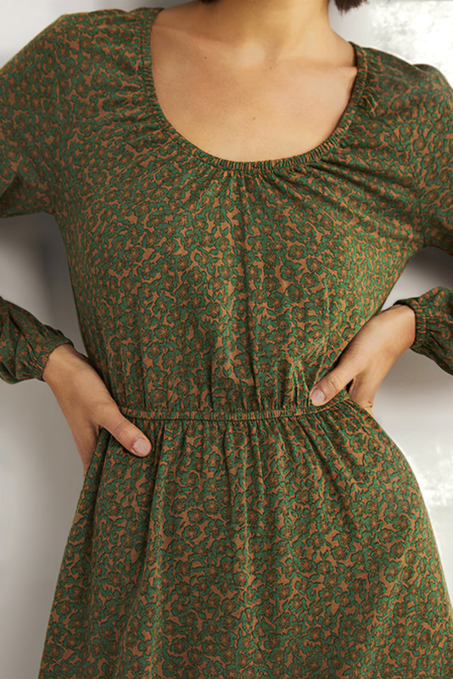 SCOOP NECK JERSEY MIDI DRESS BGR 5