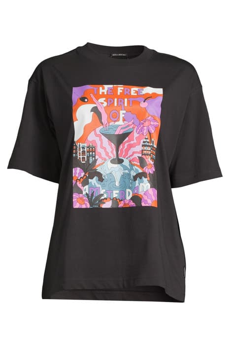 LOOSE FIT T-SHIRT WITH BIG ARTWORK BLACK BEAN by Scotch & Soda