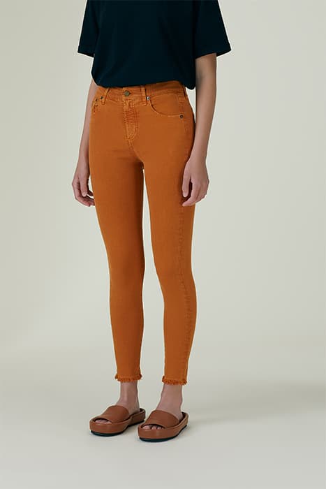 CELIA EDGE ORANGE by Lois