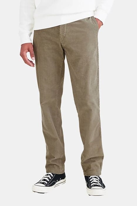 T2 ORIG CHINO SLIM NEUTRALS OVERLAND TREK by Dockers