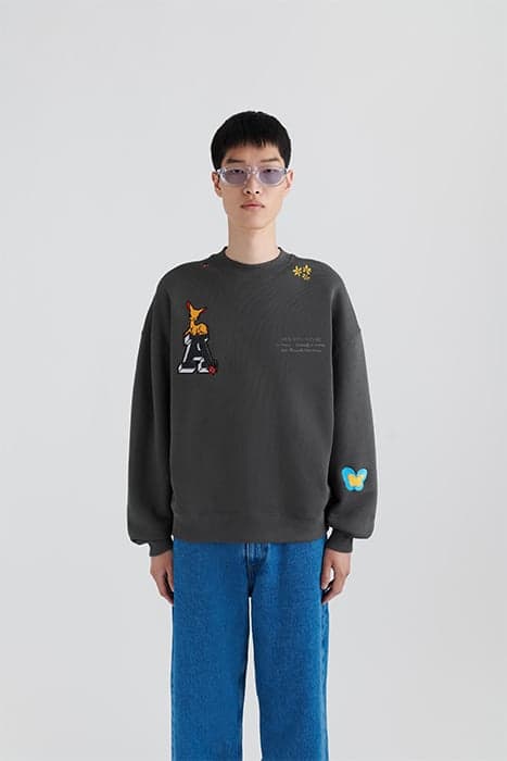 JUNIPER COLLEGE A SWEATSHIRT VOLCANIC ASH by Axel Arigato