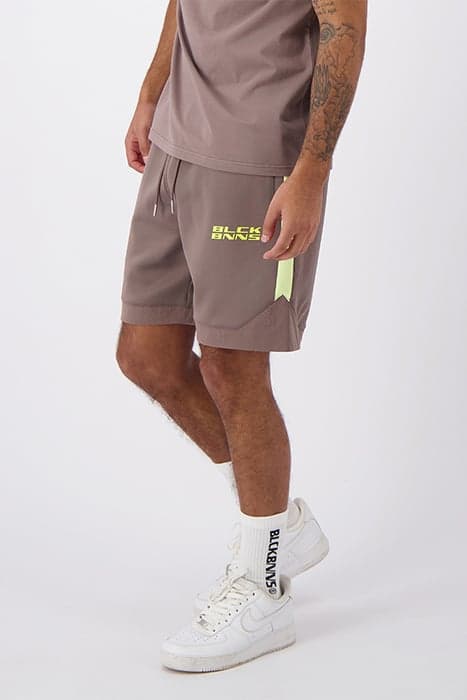 INITIAL SHORTS BROWN by Black Bananas