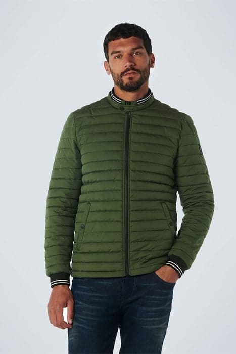 JACKET SHORT FIT PADDED DARK GREEN by No Excess