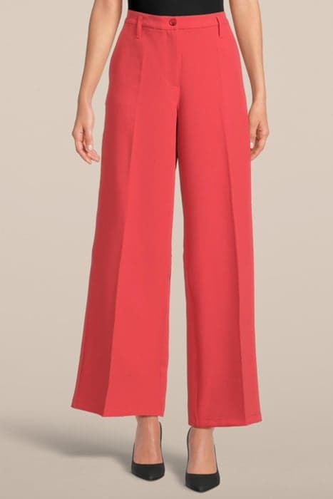 TROUSERS FOAM UNI ROUGE by Summum Woman