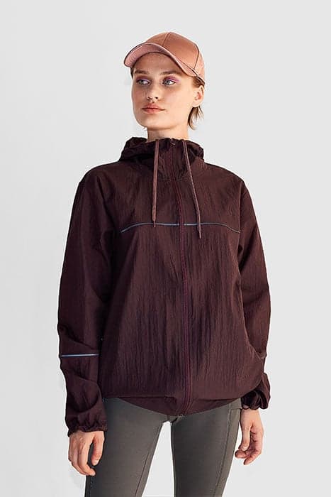 WEIGHTLESS WINDRUNNER JACKET ROSEWOOD by Arys