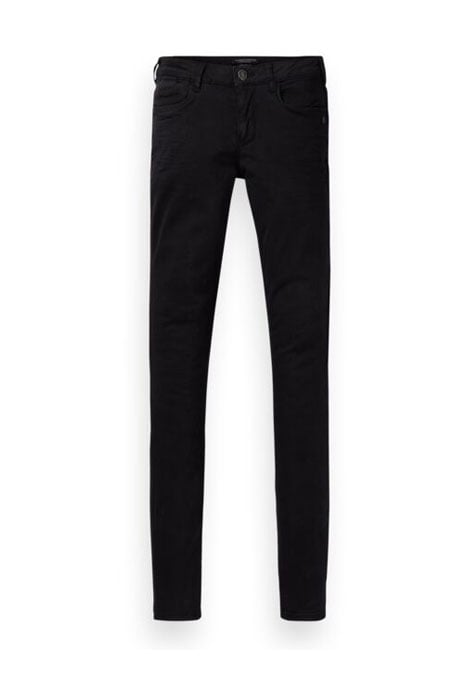 GARMENT DYED BASIC SKINNY SATEEN BLACK by Scotch & Soda Exclusives
