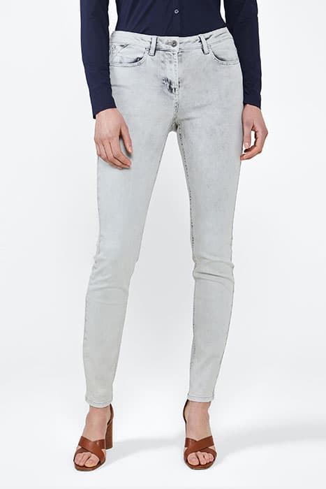 TROUSERS WOVEN LONG 24001676 WASHED GREY DENIM by Sandwich