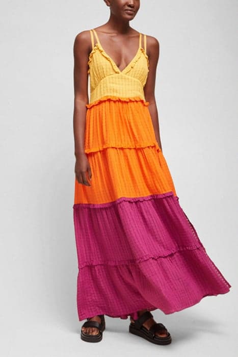 ADIRA BIRCH TIERED MAXI DRESS BEESWX/NEON ORG/VIOL by French Connection