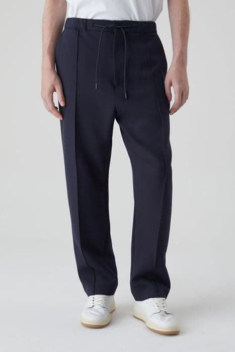 MEN NANAIMO STRAIGHT PANTS DARK NIGHT by Closed