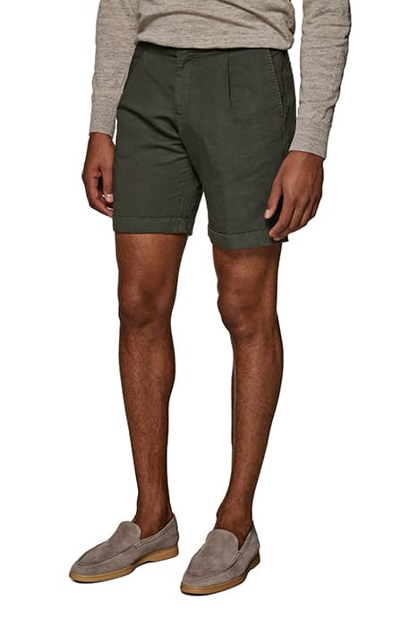 MID GREEN PLEATED CAMPO SHORTS by Suitsupply