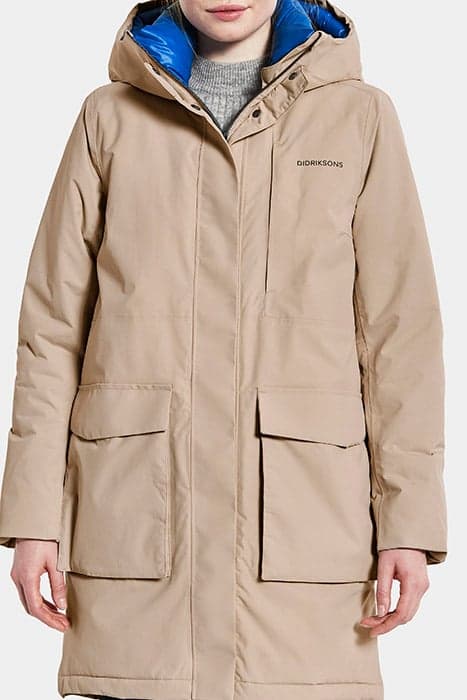 LEYA WNS PARKA 2 CLAY BEIGE by Didriksons