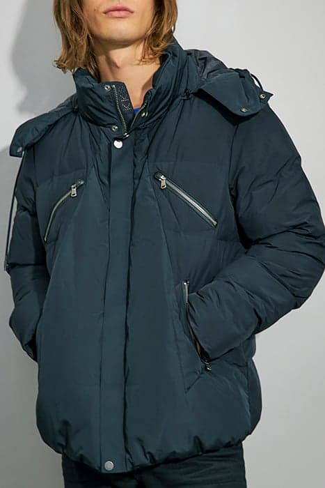 MEN'S BLACK QUILTED PADDED JACKET WITH ZIPPED POCKETS by IKKS