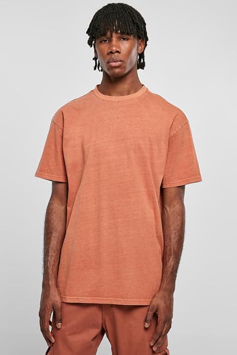 HEAVY OVERSIZED GARMENT DYE TEE TERRACOTTA by Urban Classics