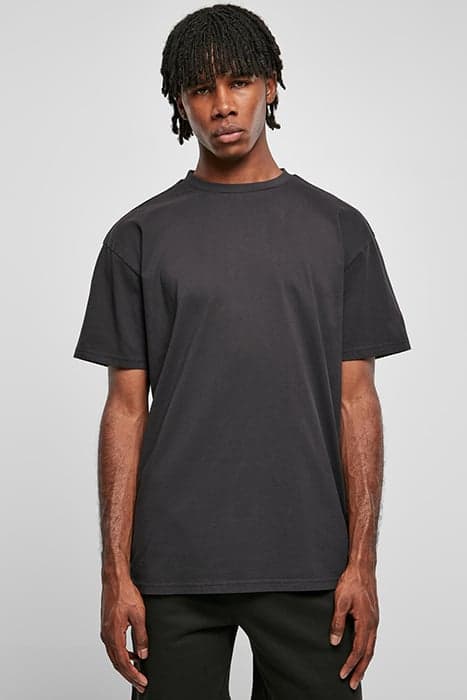 HEAVY OVERSIZED GARMENT DYE TEE BLACK by Urban Classics