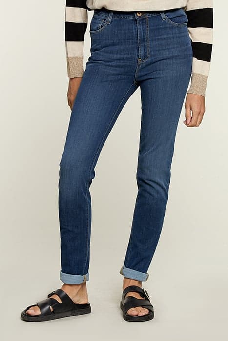 BLUE CLASSIC FITTED JEANS by River Woods