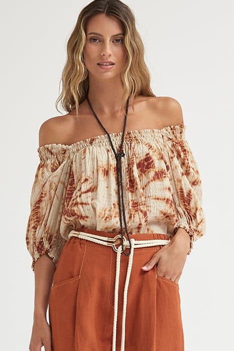 TEXTURED TIE DYE ELASTIC NECKLINE TOP BEIGE/RUSSET ORANGE by OKY