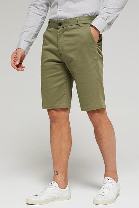 CHINO MOSS GREEN by WE Fashion