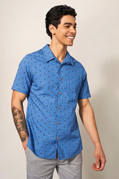 BLOCK LEAF PRINTED SS SHIRT BRIGHT BLUE by White Stuff