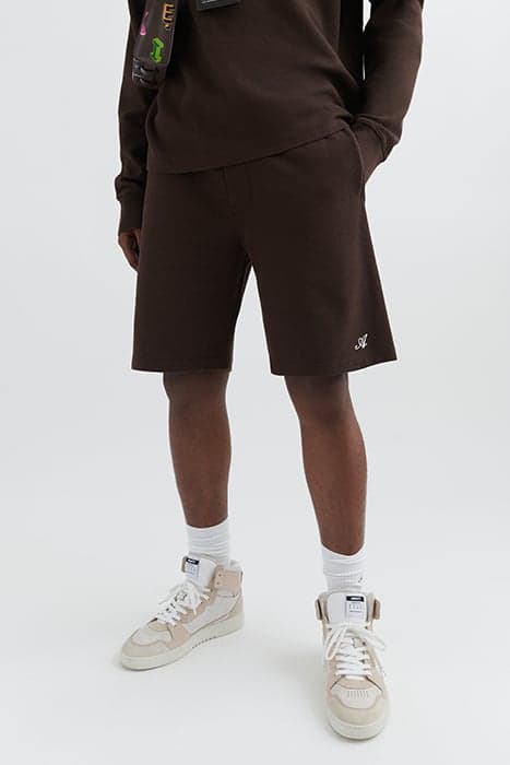 SIGNATURE SHORTS DARK BROWN by Axel Arigato