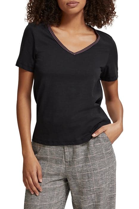 WOVEN TRIM V-NECK T-SHIRT EVENING BLACK by Scotch & Soda