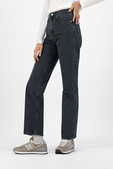 RELAX ROSE - USED BLACK by Mud Jeans