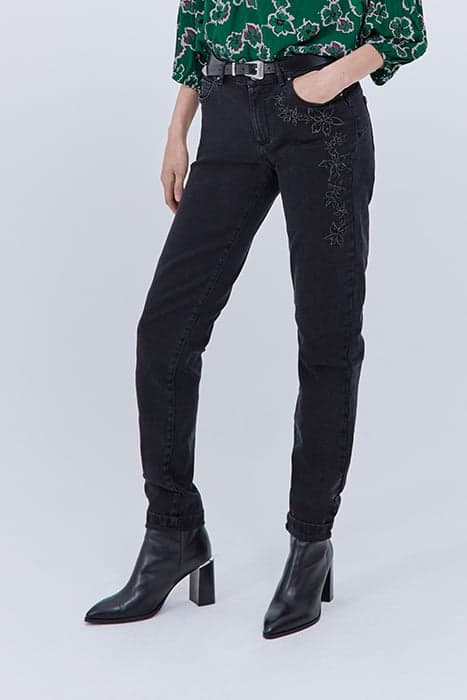 BLACK EMBROIDERED FLOWERS SCULPT-UP SLIM JEANS BLACK by IKKS