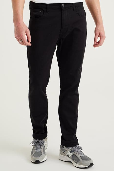 5-POCKET MID WAIST BLACK by WE Fashion