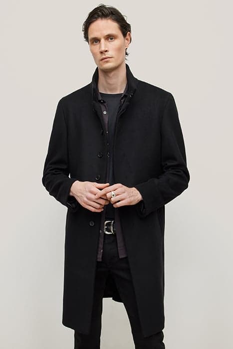 HIDDEN CF PLACKET BUTTON FRONT SLIM FIT BLACK by John Varvatos