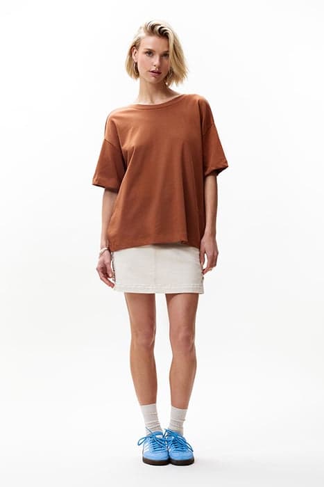 RELAXED OPEN BACK TEE COPPER by Catwalk Junkie