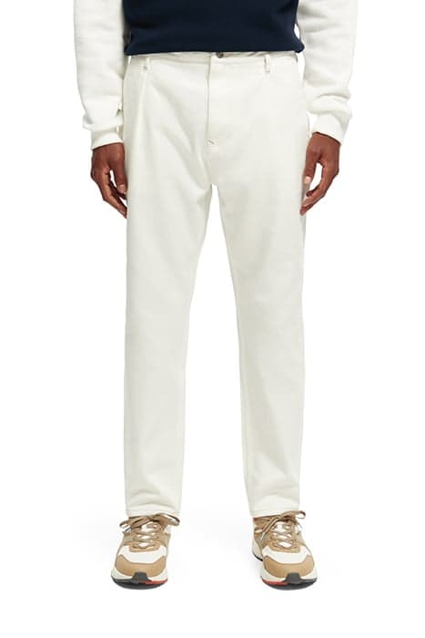 THE SAILOR REGULAR TAPERED DENIM CHINO – COSMIC WHITE by Scotch & Soda