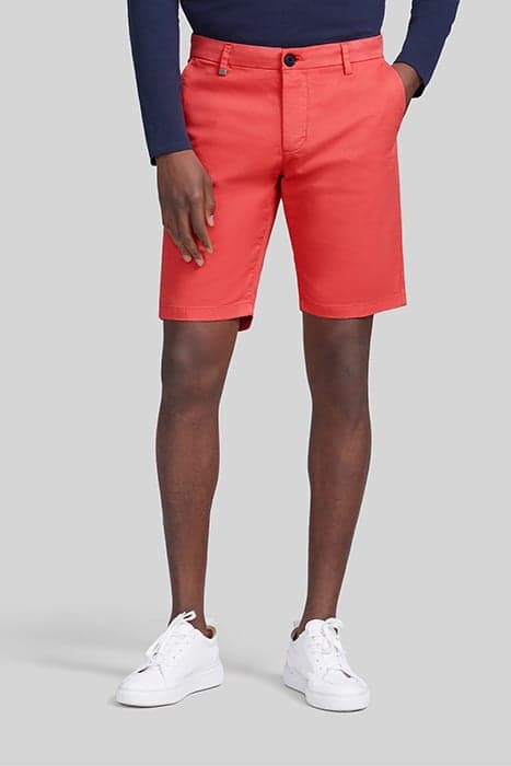 CAYENNE TAPERED CHINO BERMUDAS by IKKS