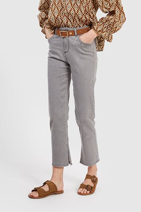 GREY STRAIGHT JEANS WITH EMBROIDERED POCKETS by ICODE